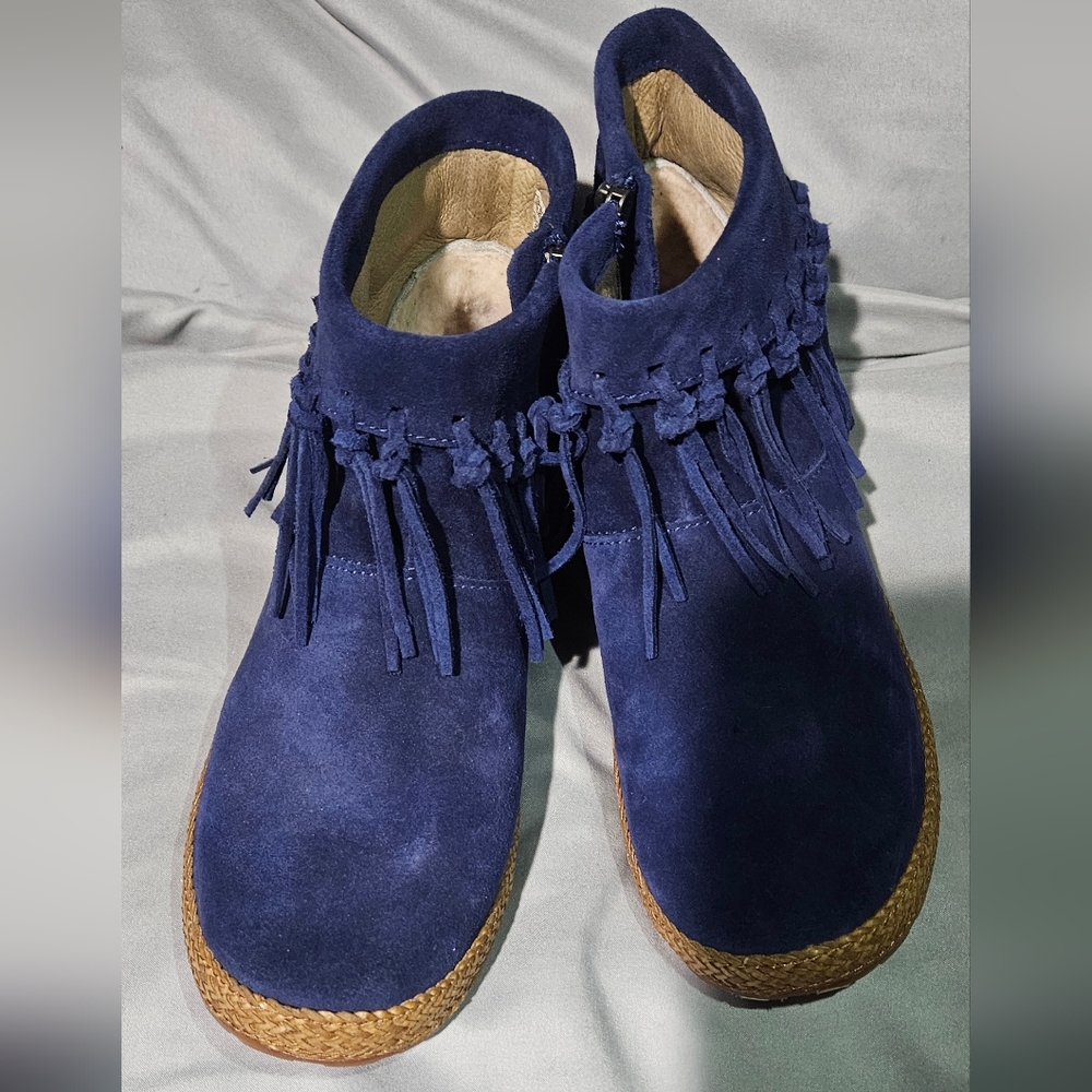 UGG Australia Shenendoah Fringe Ankle Boots Size 7.5